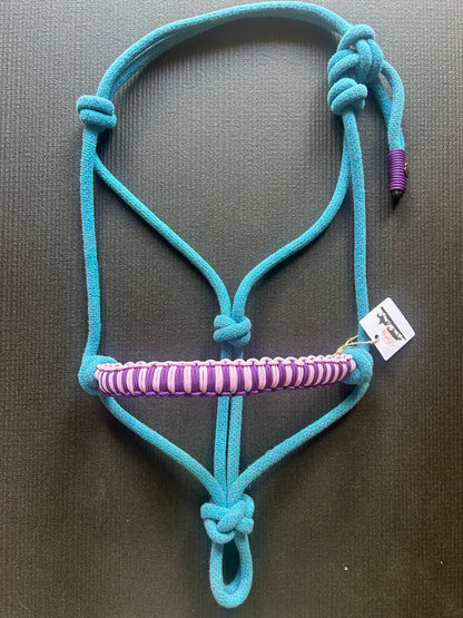 Licol prêt à partir – Tressage Hercules – Bleu/Violet – Grand Cheval